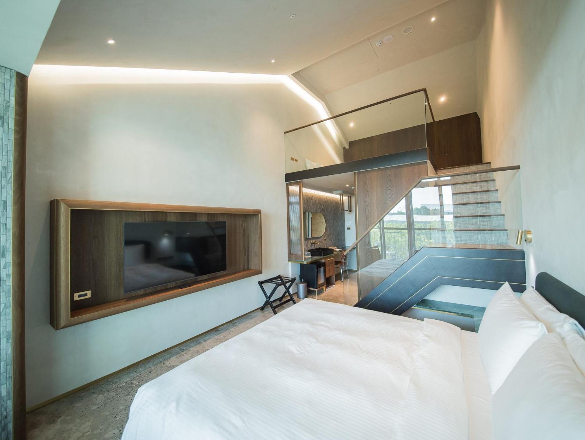 Papoa Harbor Hotel 高雄市 エクステリア 写真