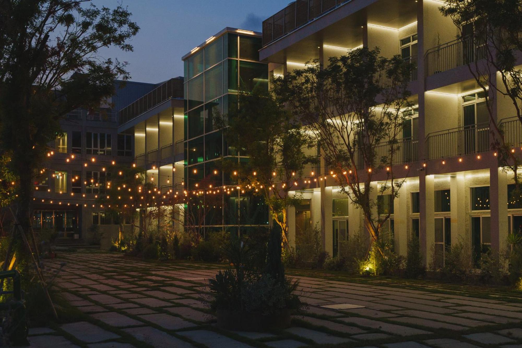 Papoa Harbor Hotel 高雄市 エクステリア 写真
